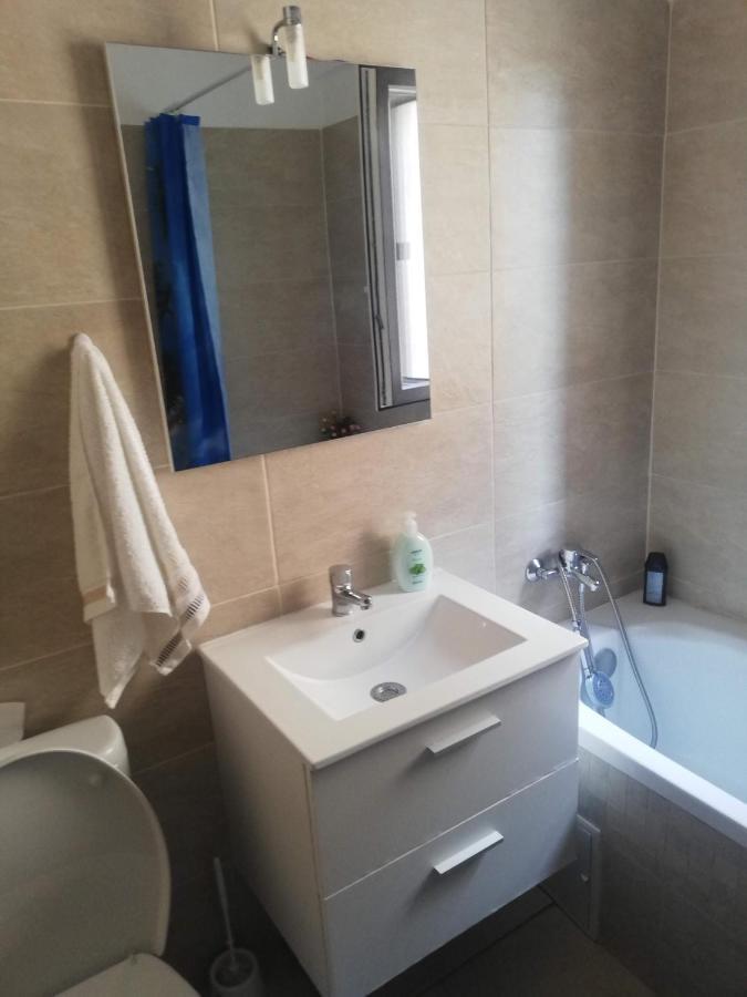 Ella Doo Apartament - 15 Min De Palas Hlincea エクステリア 写真